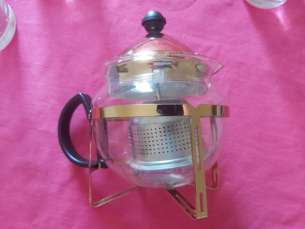 Pote de chá com infusor
