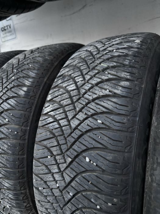Продам зимову резину 205/55 R16 Goodride