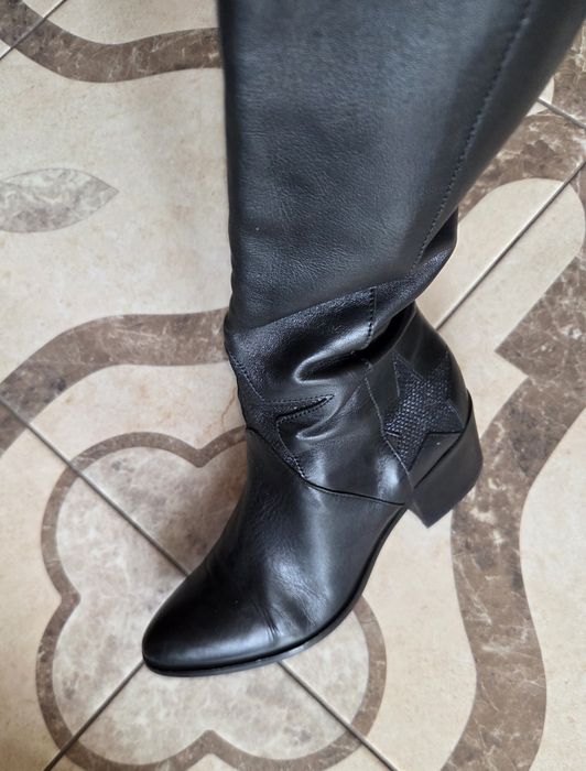 Чоботи шкіряні .