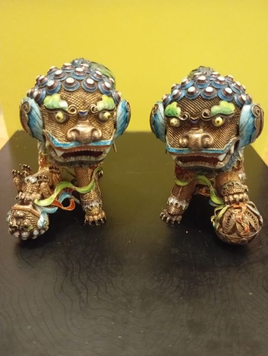 Par de Cachorros Foo em Prata  Detalhados e Raros (255 g)