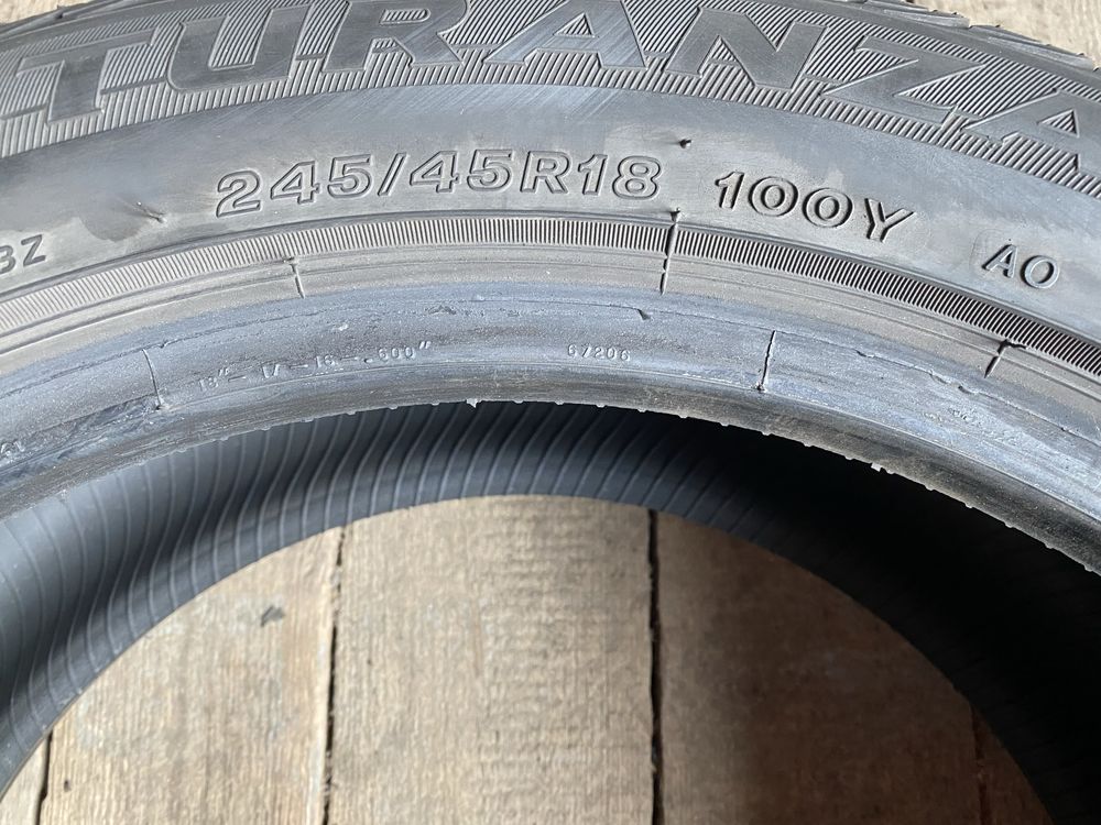 Літня резина шини (пара) 245/45R18 Bridgestone