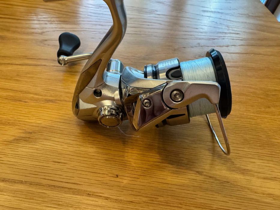 Shimano Stradic 2500HG-L topowy kołowrotek Shimano, stan bardzo dobry
