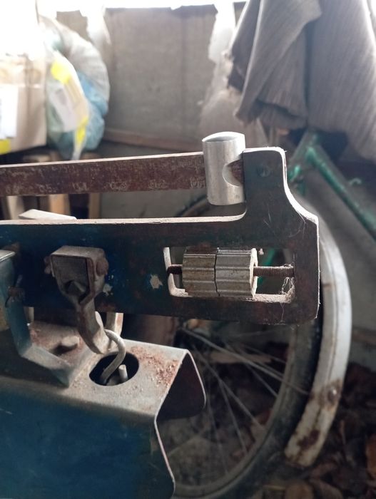 Ваги напольні.Невеликі.