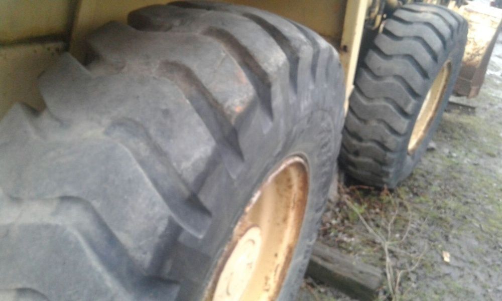 Opony Deestone 17.5-25 koła opona przemysłowa koło jcb 410