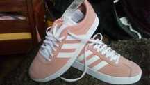 Кроссовки женские Adidas.НОВЫЕ,ОРИГИНАЛ