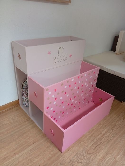 Estante de Livros Infantil