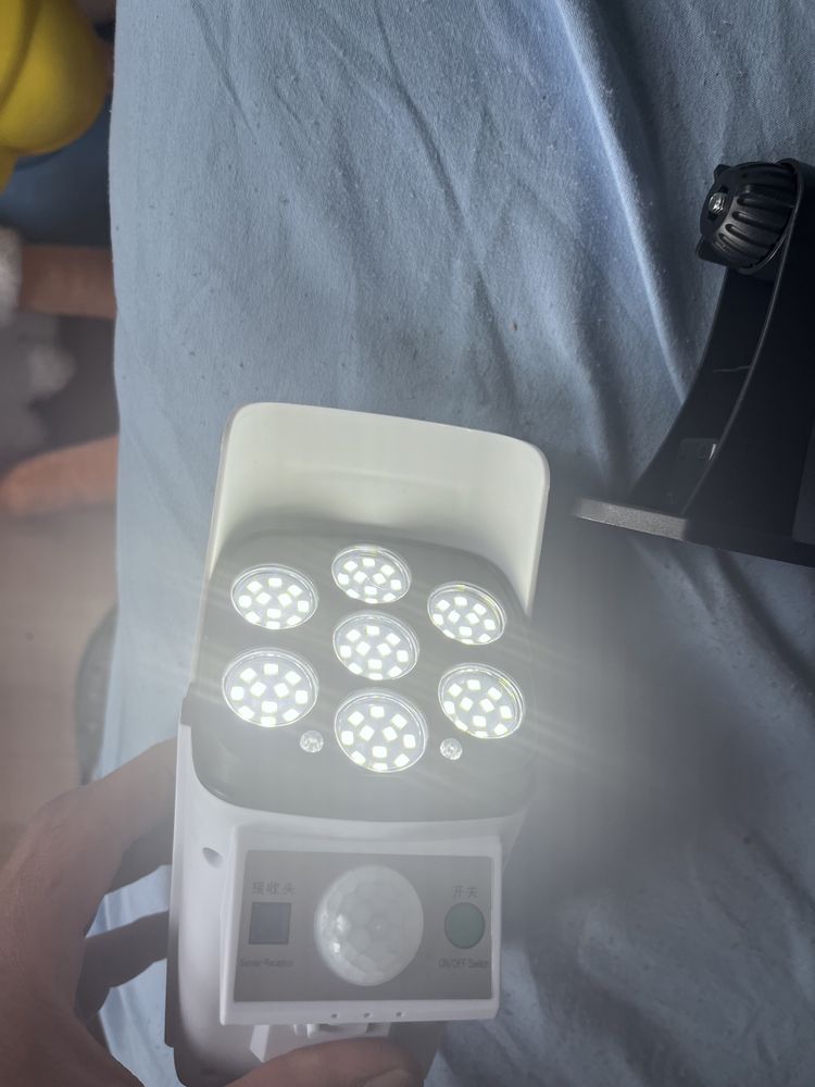 Lampa słoneczna imitacja kamery