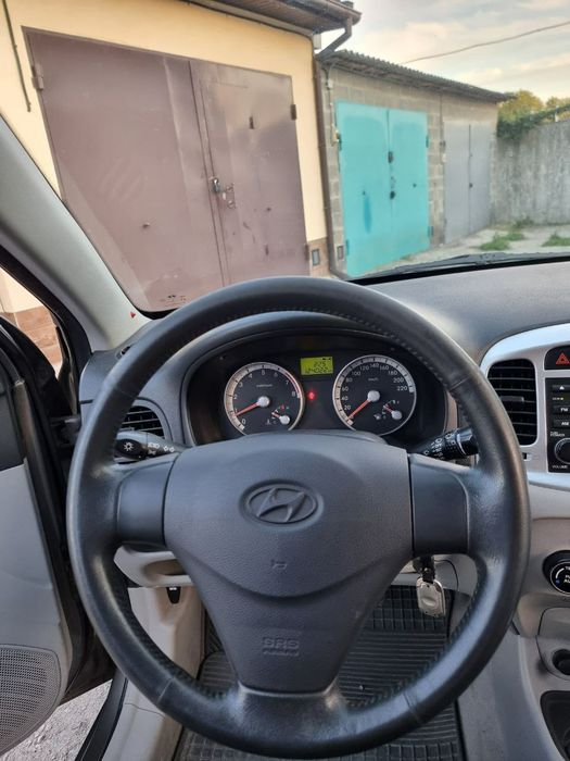 Продам Hyundai Accent