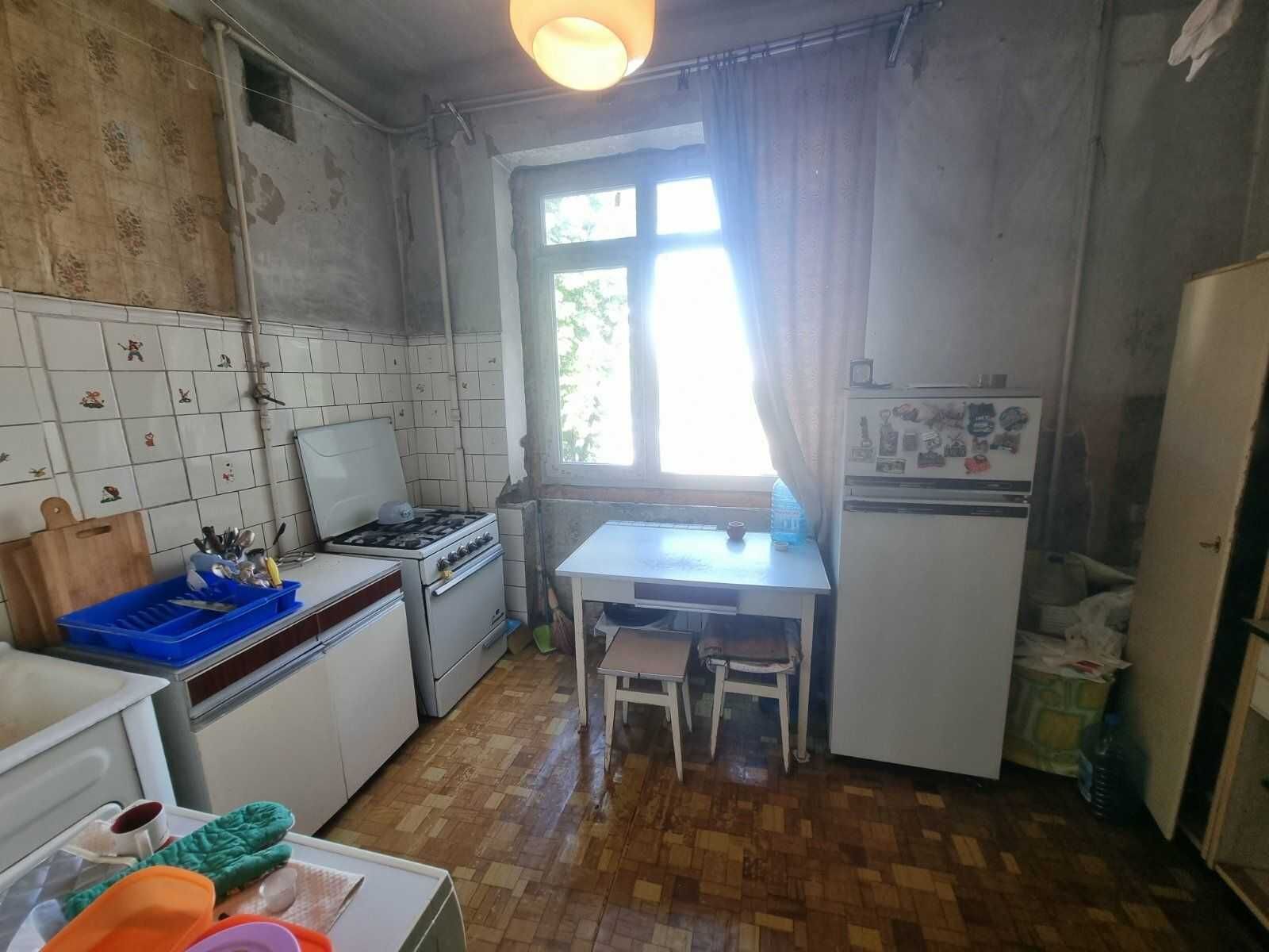 Продам 3к на Липках Будинок із ліфтом вул Орлика Богомольця Липська