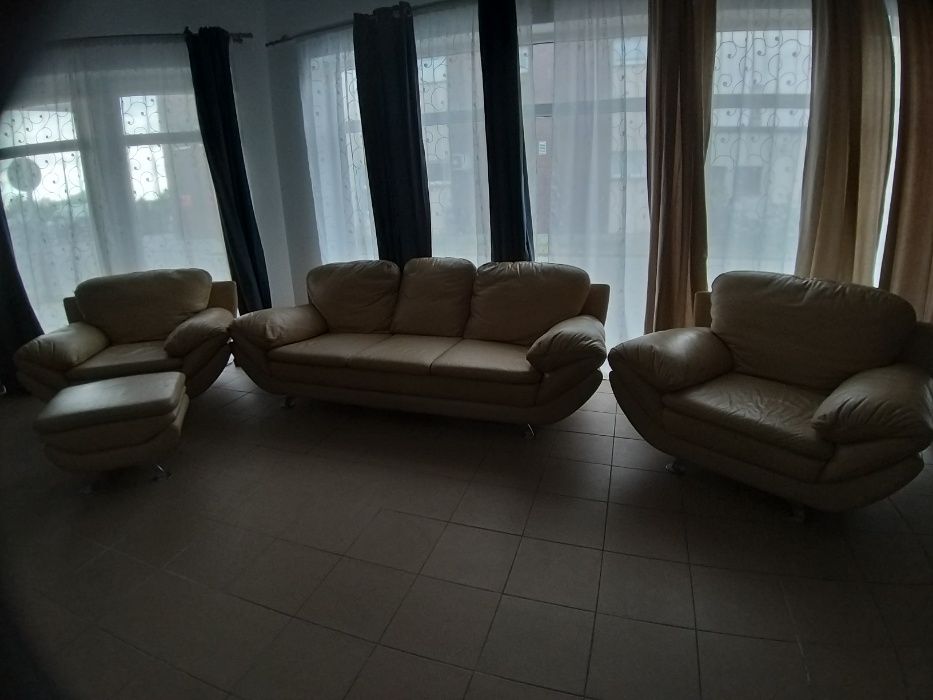 Zestaw wypoczynkowy KLER: sofa, dwa fotele, pufa