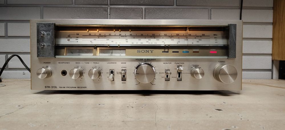Amplituner SONY STR-313L. Vintage