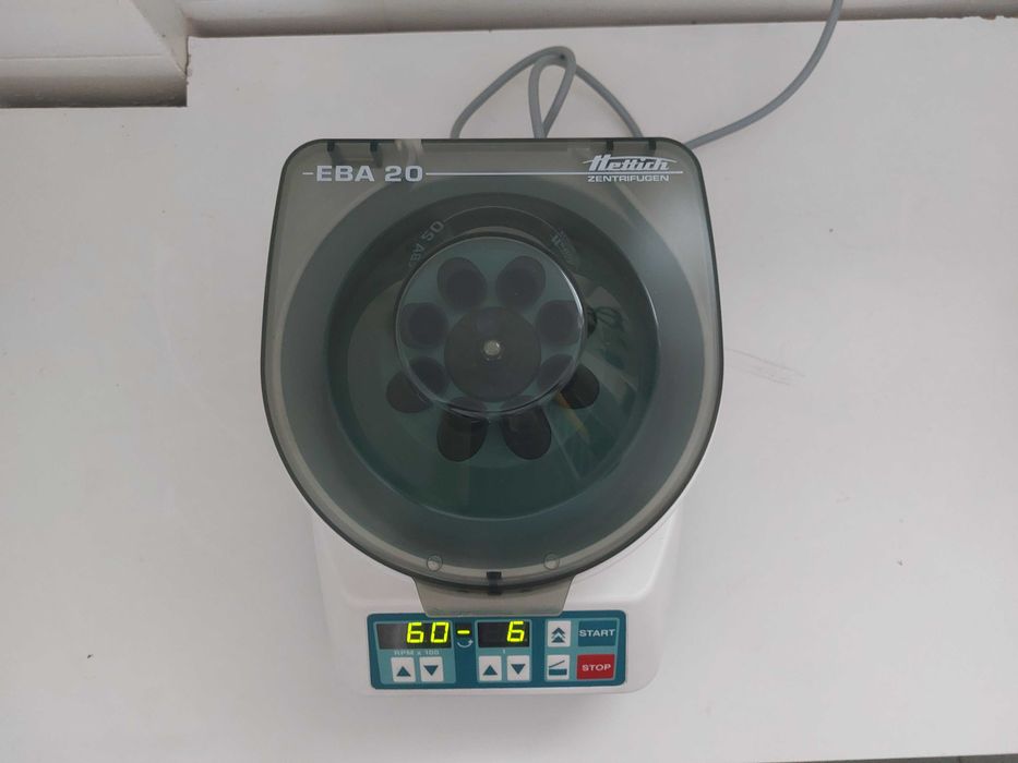 Centrífugadora de Laboratório, Hettich Zentrifugen, 8 tubos, 6000 rpm