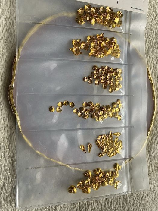 Ozdoby do paznokci Mix, Muszelki Złote 3D, 200 sztuk