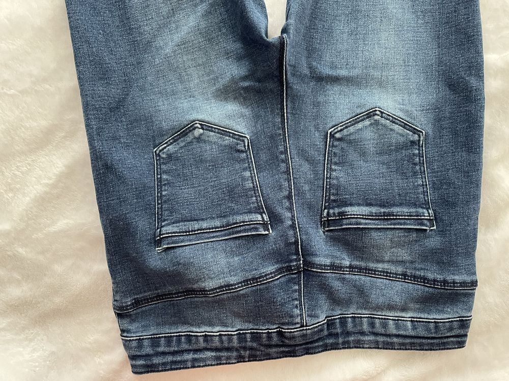 Продам джинси майже нові