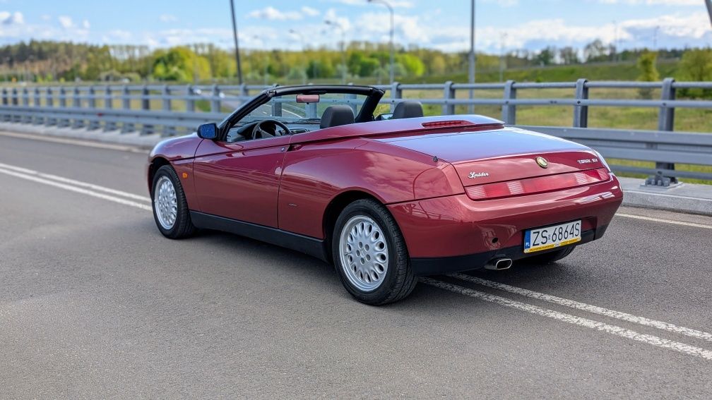 Alfa Romeo spider 916 ph1 hardtop