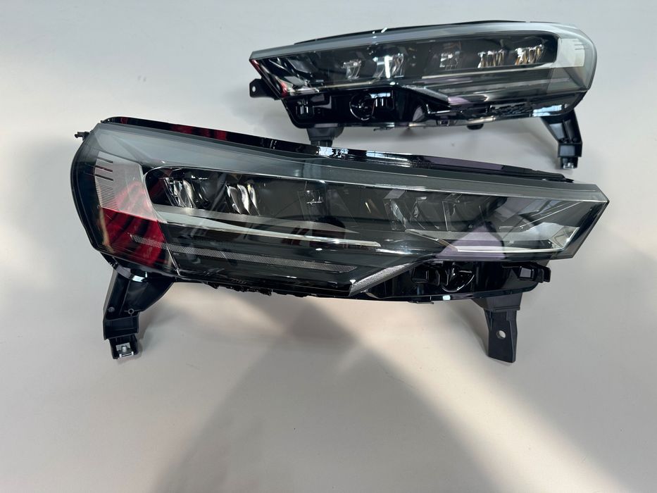 Renault Captur II lift Lampa Prawa Lewa wersja UK