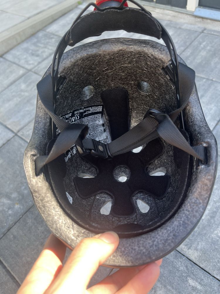 Kask Scoot and Ride + Rower biegowy Movino/Cariboo