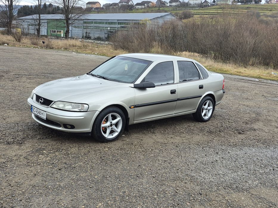 Вектра Б 1.8 BENZIN