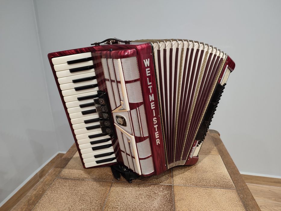 Akordeon Weltmeister Amigo 80 basów