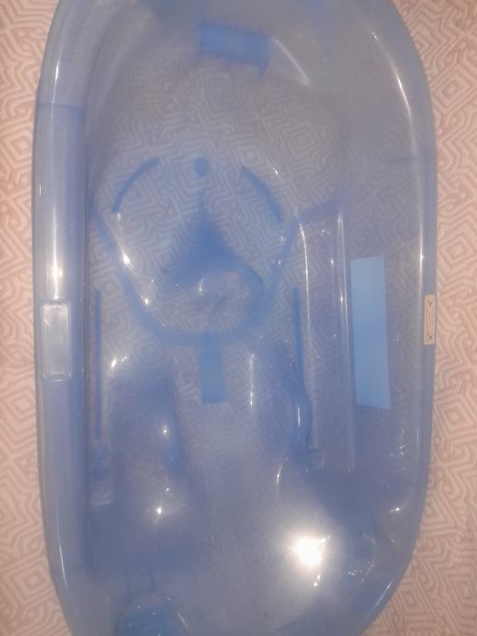 2 banheiras de  bebe 10€ cada
