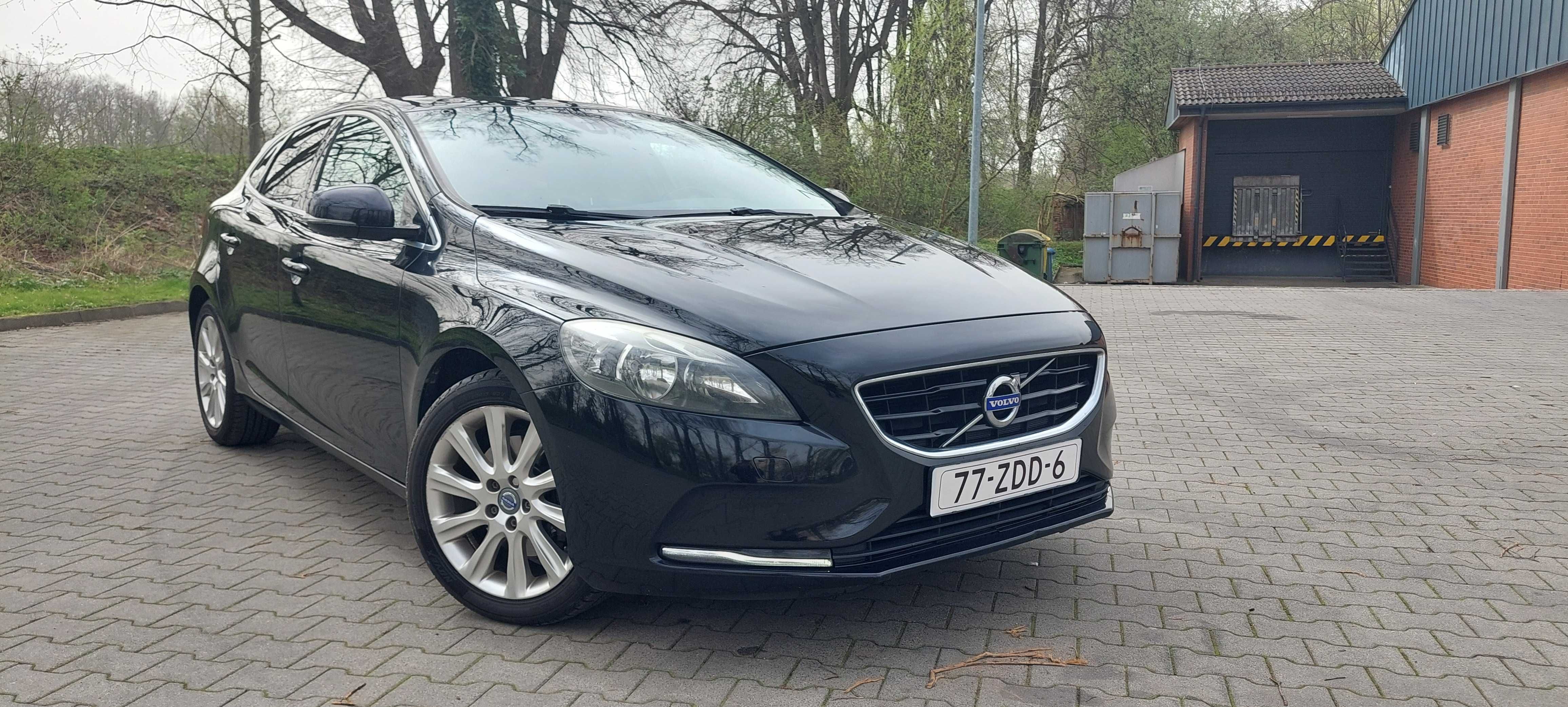 Volvo V40 T4 1,6 benzyna 180 km skóry Navi 6-biegów Super stan Polecam