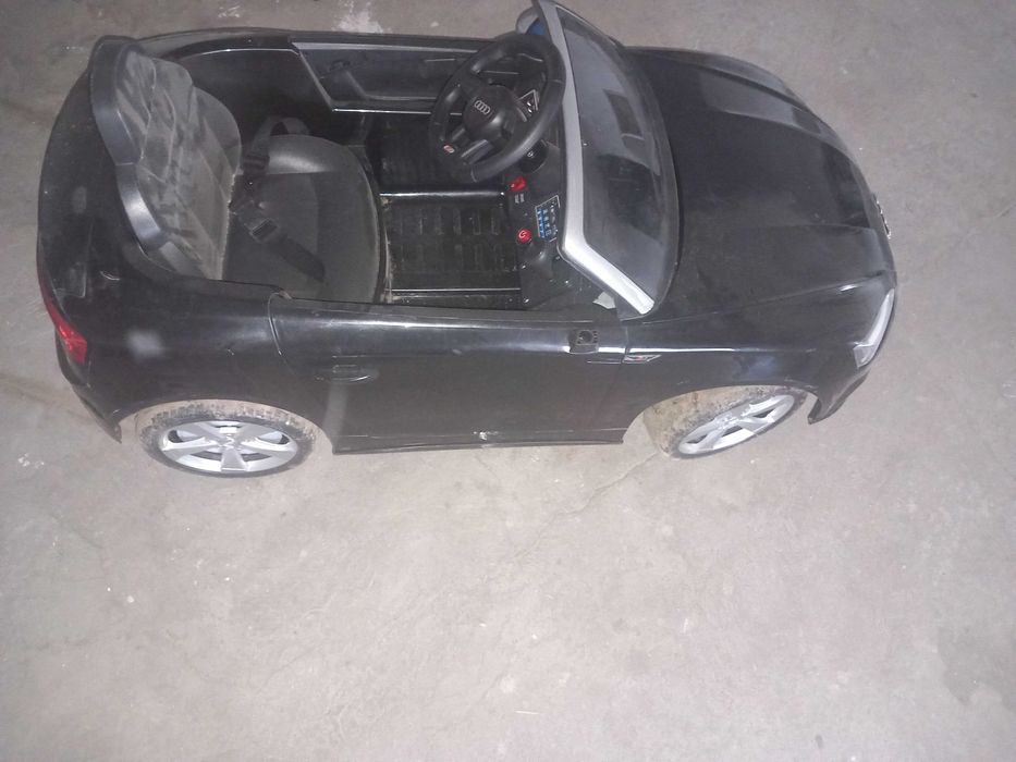 Samochód dla dziecka audi