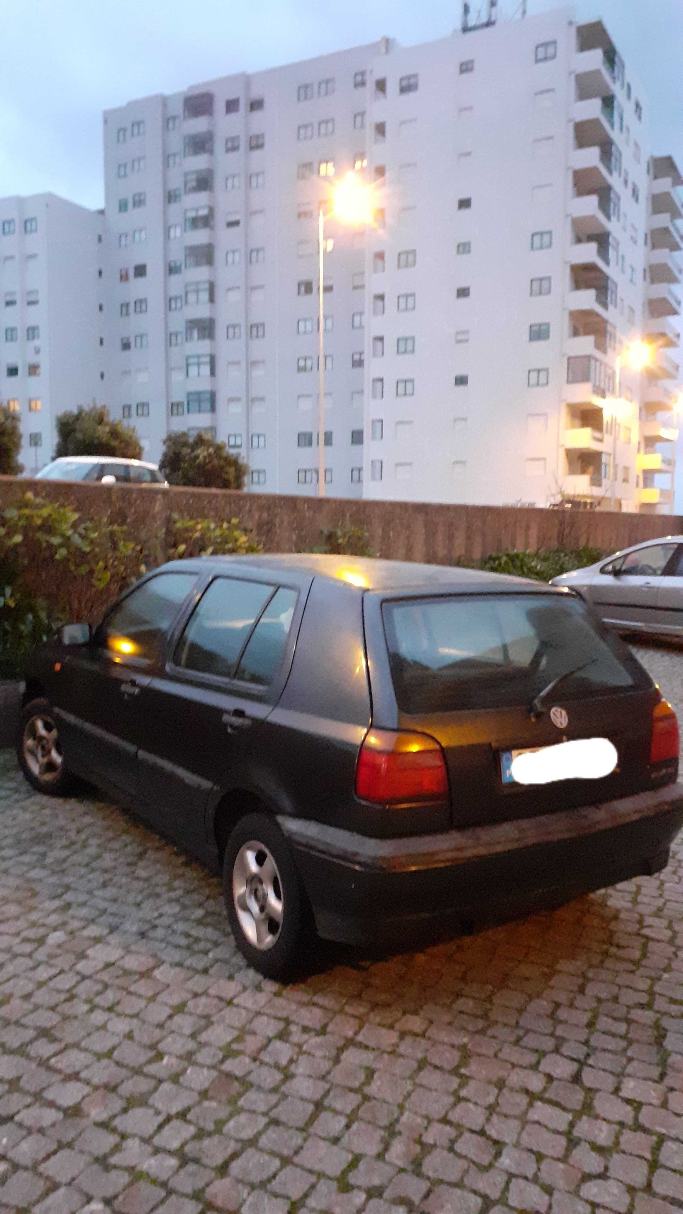 Carro ( 1993 Golf GL )
Gasolina - econômica.
Conservado.