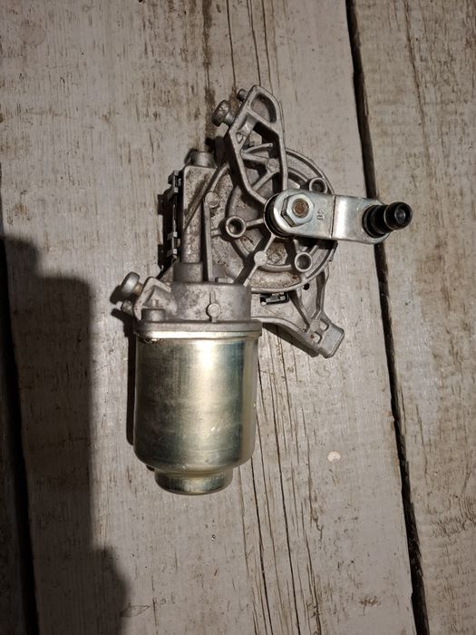 Моторчик склоочисника передній, активатор замка