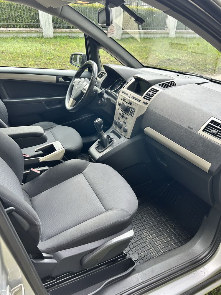 Opel Zafira 1.9 CDTI • 2008 • 150 KM • Manual