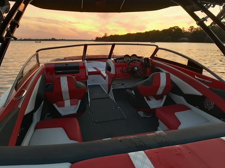 Glastron 225 GTS 5.0 Volvo Penta Dual
