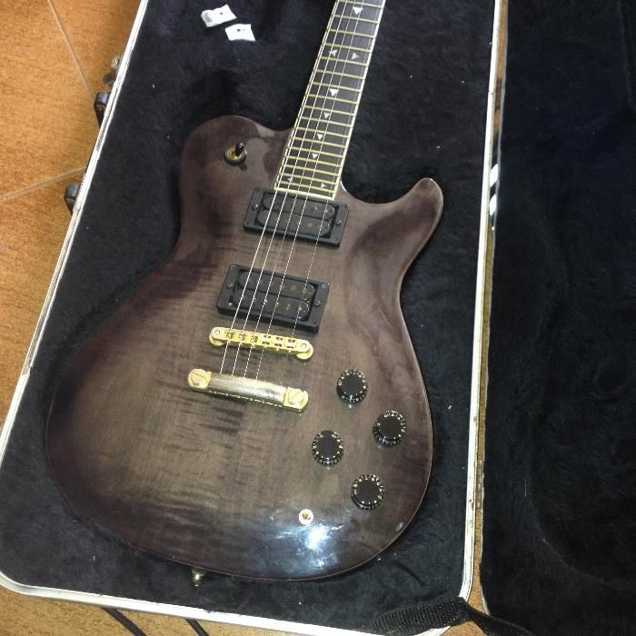 PEAVEY odyssey handcrafted in USA (1990) Vintage Como NOVA