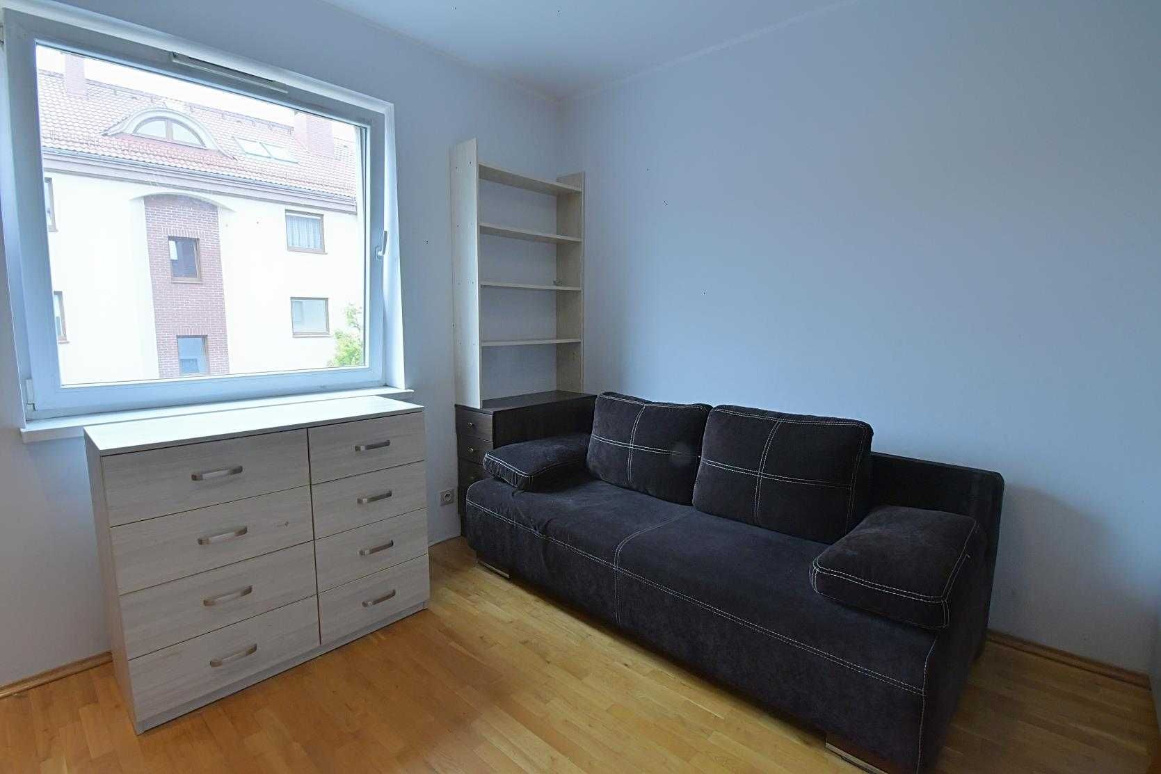 2 pokoje z balkonem, zielone Partynice