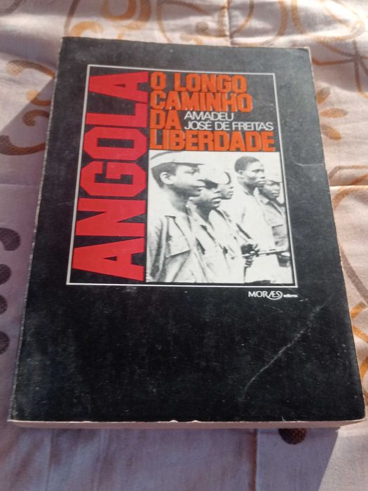 Angola -  Muana Puó e outros