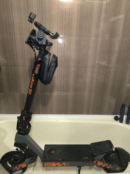 Електросамокат Kukirin G2