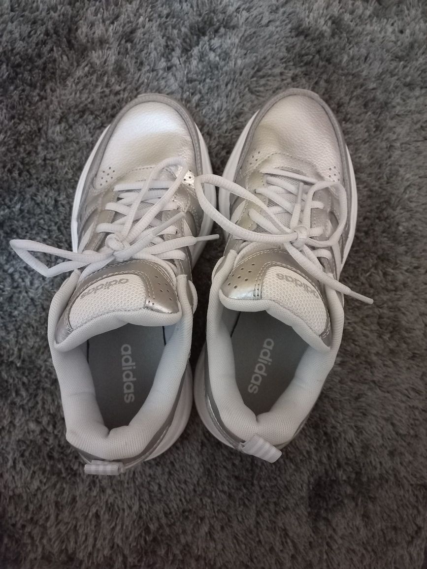 Sapatilhas Adidas como Novas!