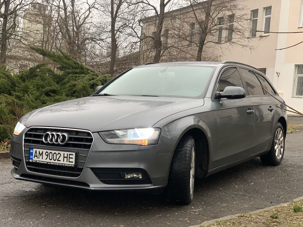 Audi A4 2015 2л. дизель