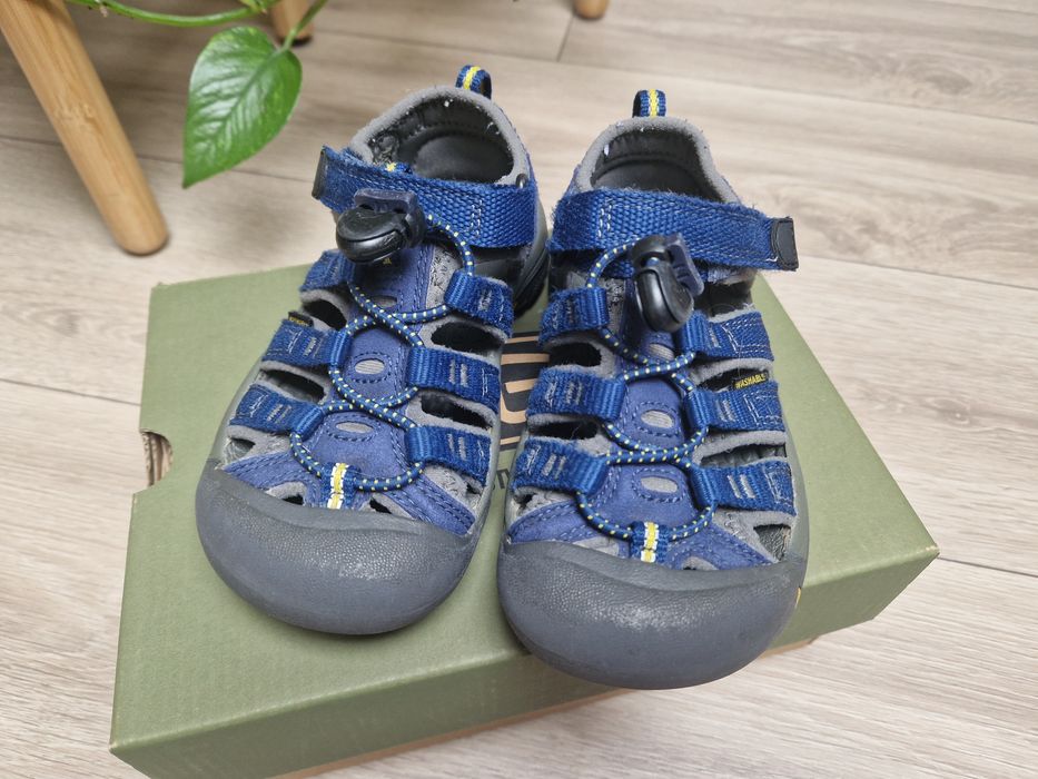 Sandały chłopięce KEEN r. 29 kolor granatowy