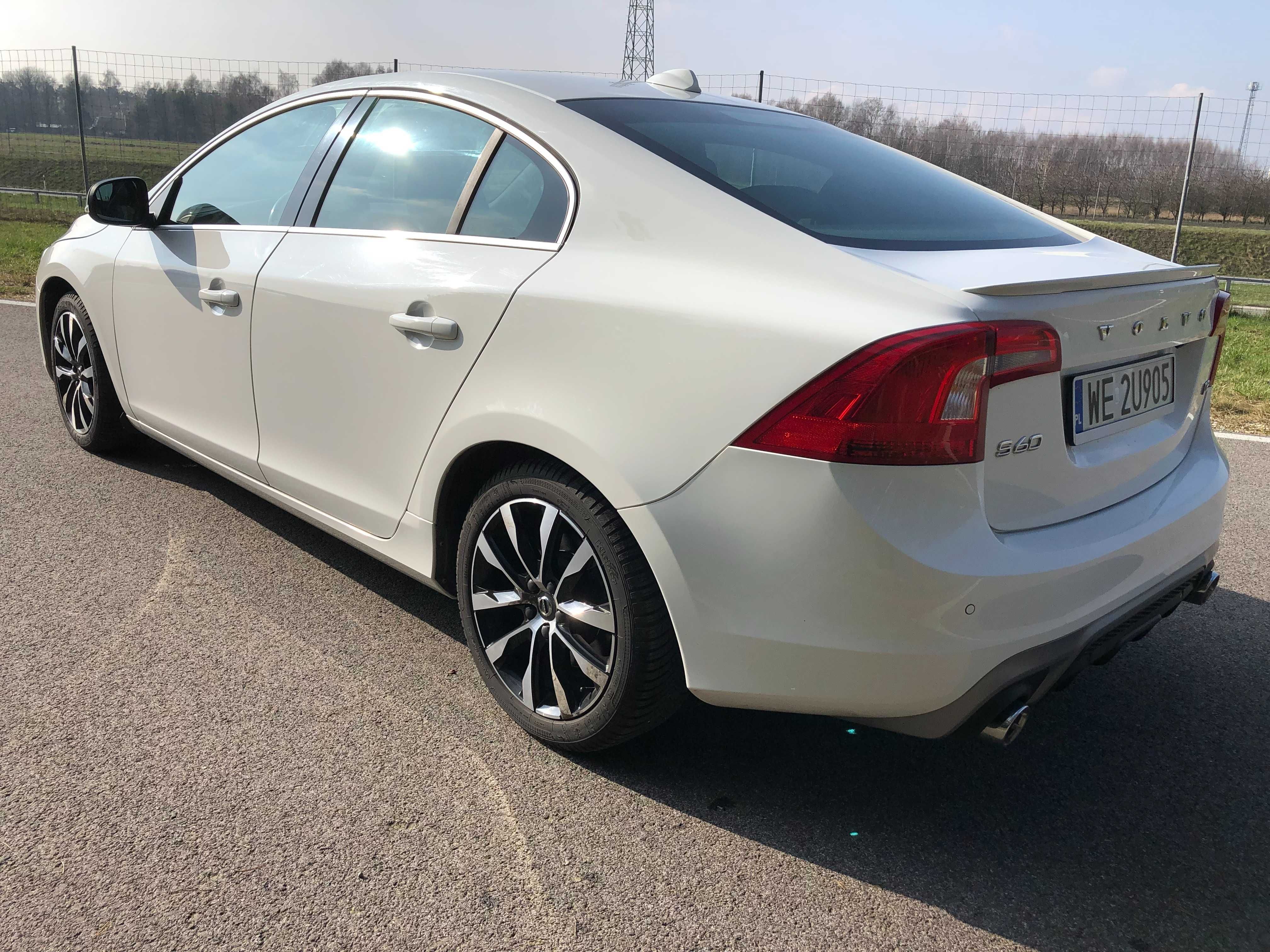 Volvo S60 D2 R-Design