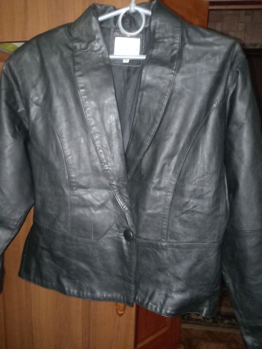 Пиджак женский из эко кожи