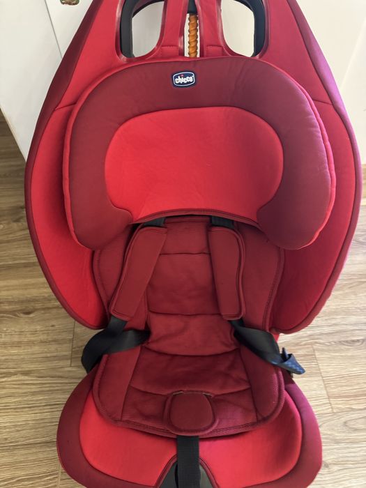 Продається дитяче автокрісло chicco