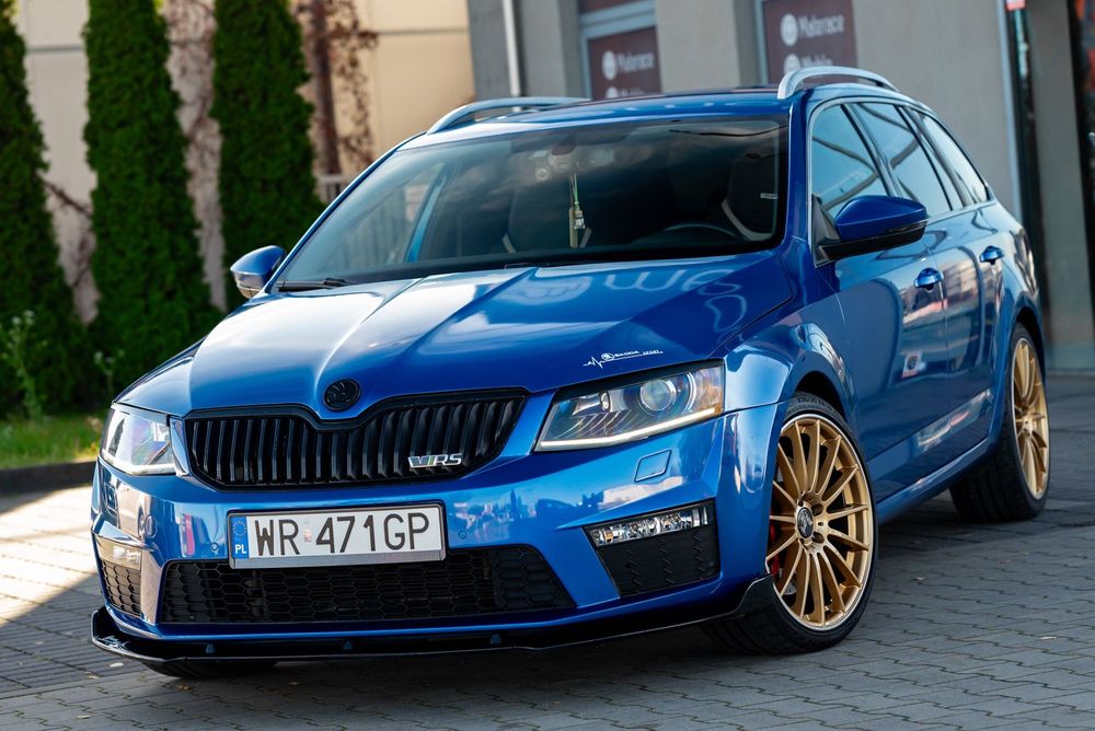 Skoda Octavia 2.0T 220KM RS Xenon LED Canton Tempomat Nav PDC Serwis SUPER STAN