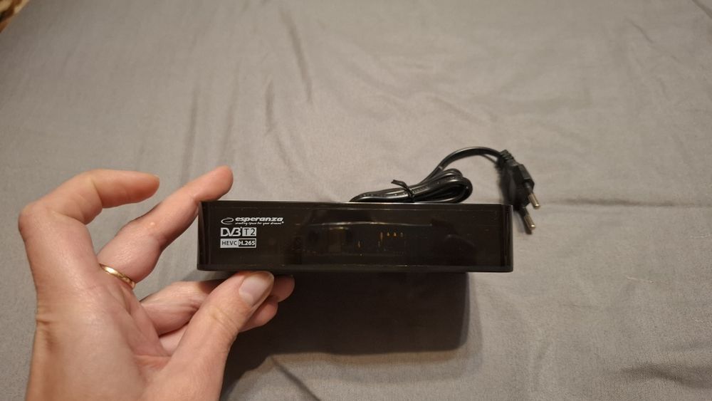 Rezerwacja do 17.12.  Dekoder DVBT2 HEVC H.265 esperanza