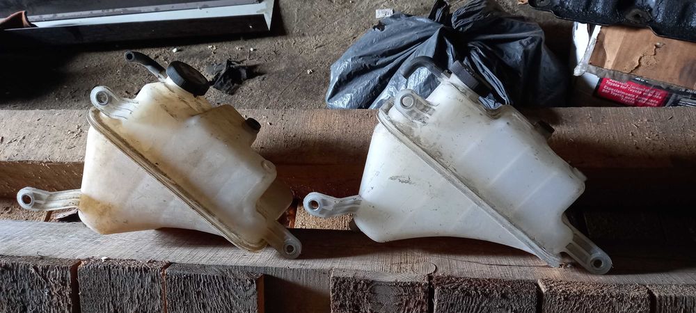 Расширительный бачек Prado 120 3.0d