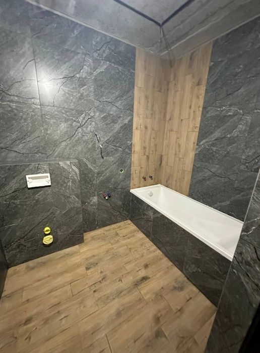 ПЛИТКА,Вкладання плитки ,Плиточники,Плиточні роботи Вараш