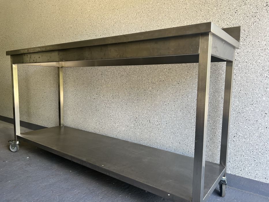 Sprzent Gastronomiczny ze stali nerdzewnej