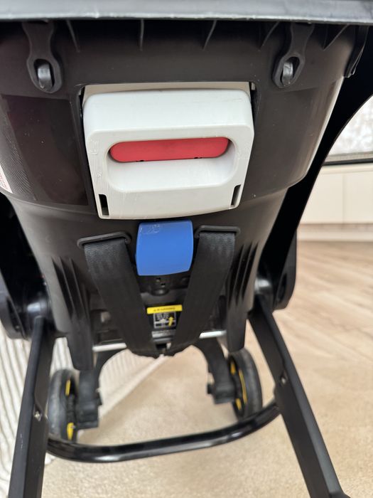 Автокрісло doona