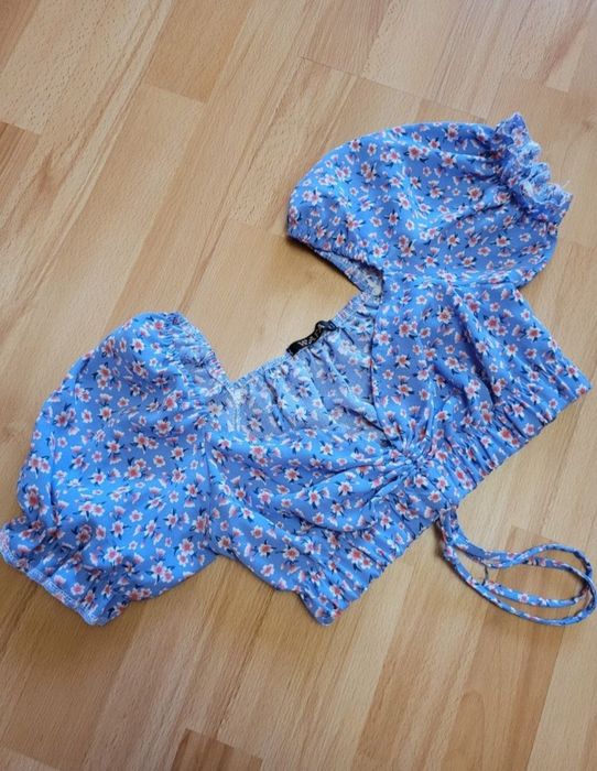 Віддам жіночі речі + сумочки