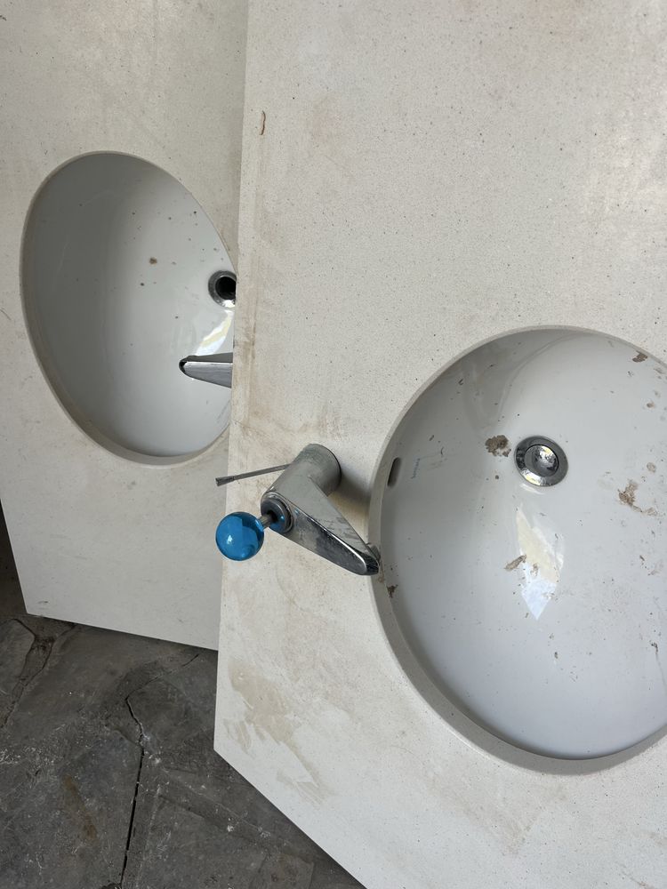 Vendo pedra com lavatorio
