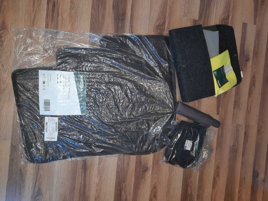 Dywaniki + dodatki Skoda Superb 4