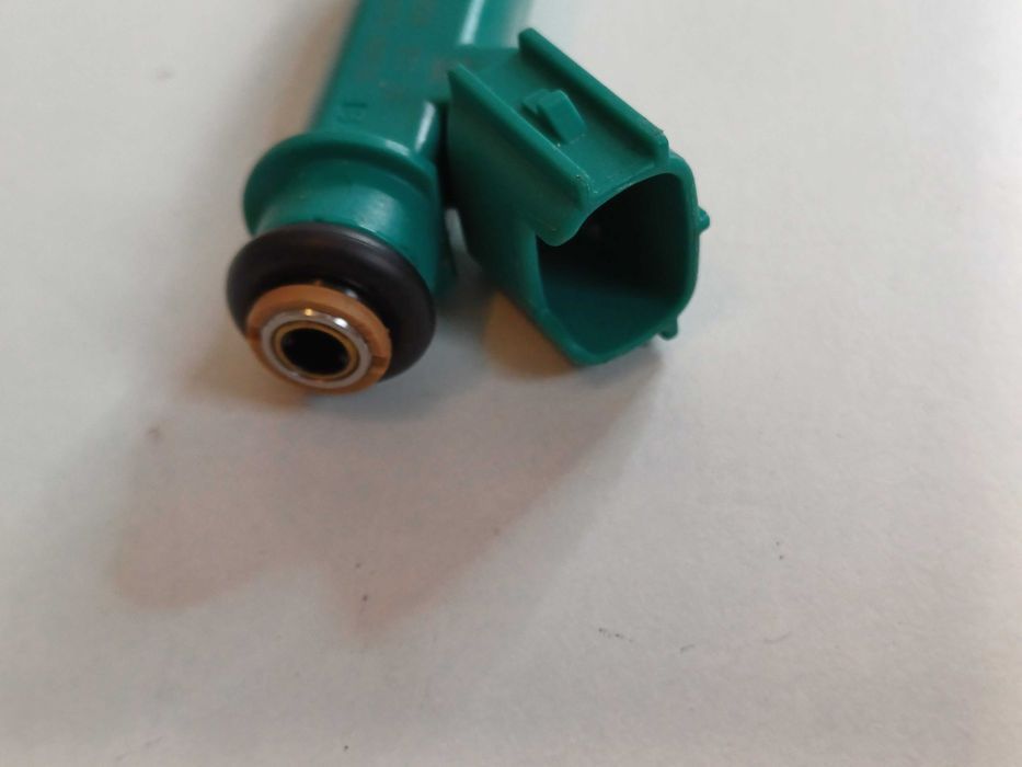 Wtryskiwacz paliwa DENSO TOYOTA NOWY Oryginalny 23250-0Q020 - H.U.R.T